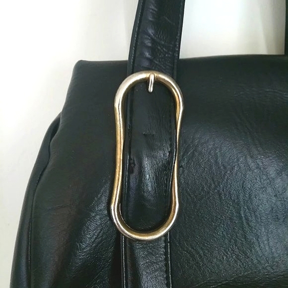 Black Vintage Modern Oblong Buckle Clasp Purse - Picture 5 of 6